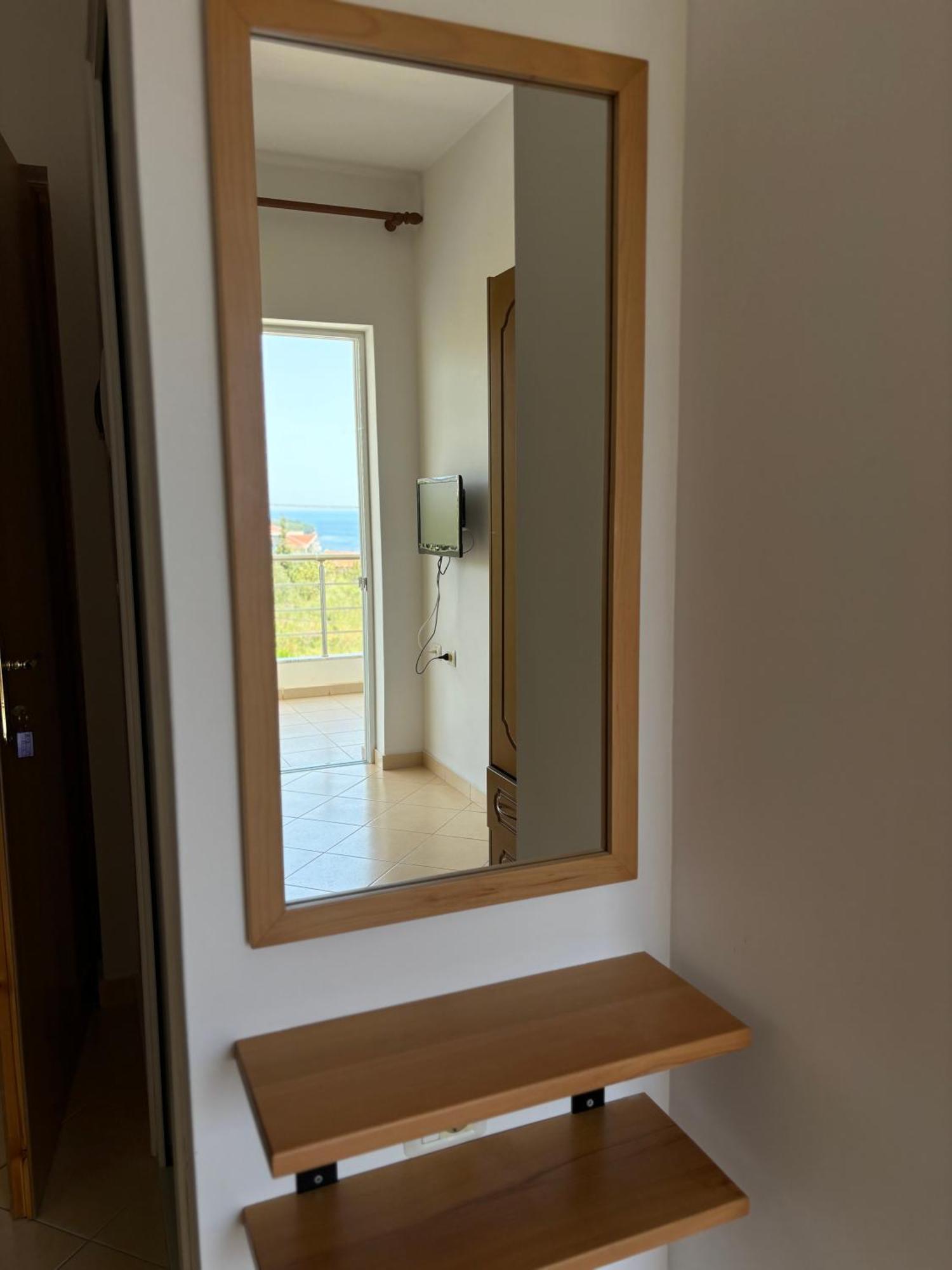 Apartment Apollon's Himarë